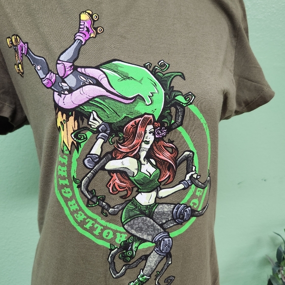 Roller derby poison ivy - Picture 2 of 3